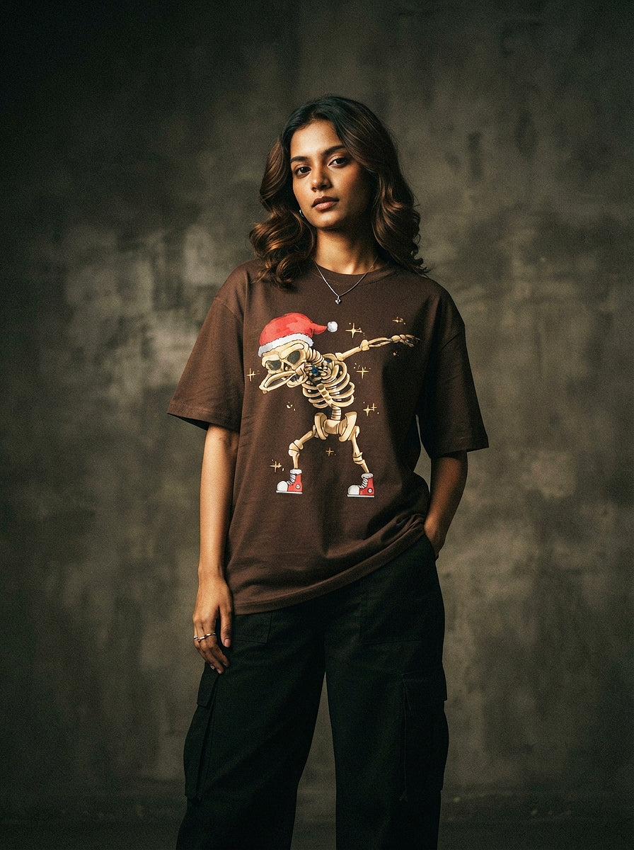 Dabbing Skeleton Santa Oversized T-Shirt | Funny Christmas Graphic Tee